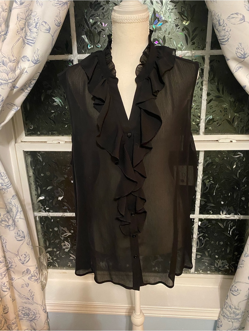 Relativity Black Sleeveless Ruffle Front Blouse